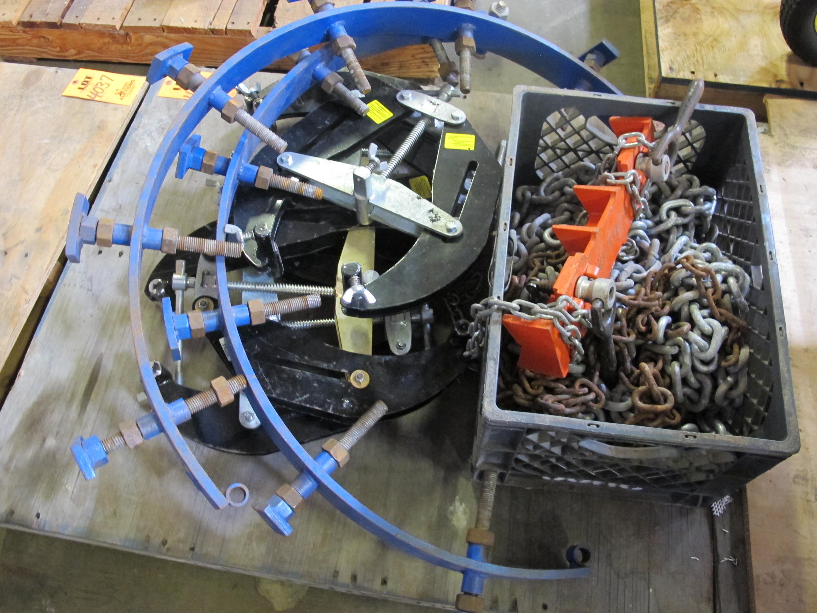 MISC. CLAMPS AND STL CHAIN. LOADING & HANDLING FEE $15-4038